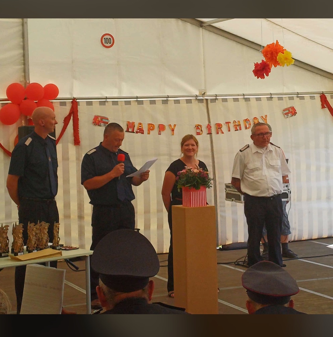 Dr. Anne Ringlepp beim Jubiläum der Freiwilligen Feuerwehr